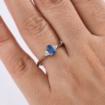 Nat&uuml;rlicher Kaschmir-Kyanit, Wei&szlig;er Zirkon Ring 925 Silber platiniert (Gr&ouml;&szlig;e 16.00) ca. 0,67 ct