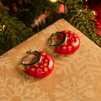 Rote Huggie-Ohrringe im Murano-Stil