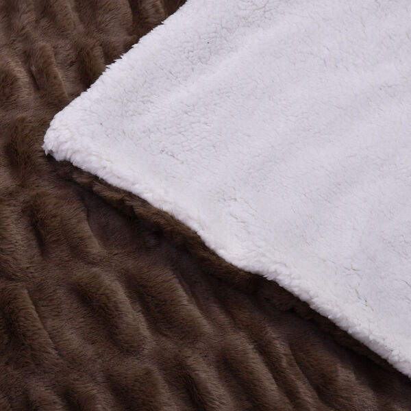 Serenity Night: Luxusdecke aus Kunstfell, Gr&ouml;&szlig;e 150x200 cm, Braun image number 5