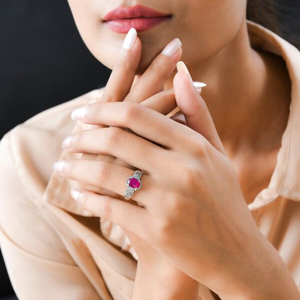 Afrikanischer Rubin (Fissure gef&uuml;llt) und wei&szlig;er Zirkon-Ring, 925 Silber platiniert (Gr&ouml;&szlig;e 18.00) ca. 2,24 ct image number 3