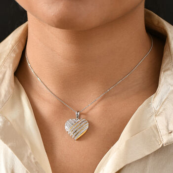 Zweifarbiger Moissanit Herz Anh&auml;nger mit 50cm Kette - 0,65 ct.