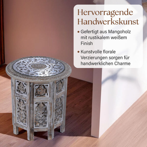 Handgefertigter Couchtisch aus Mangoholz mit Metallprägung, Burn-Finish und kunstvoller Schnitzerei, 45x45x45cm, Weiß image number 2