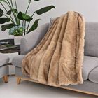 Kuscheldecke in Felloptik, doppellagig und wendbar, 150x200 cm, Beige