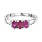 Afrikanischer Rubin (Fissure gefüllt), Weißer Zirkon Ring 925 Silber platiniert (Größe 17.00) ca. 1,05 ct