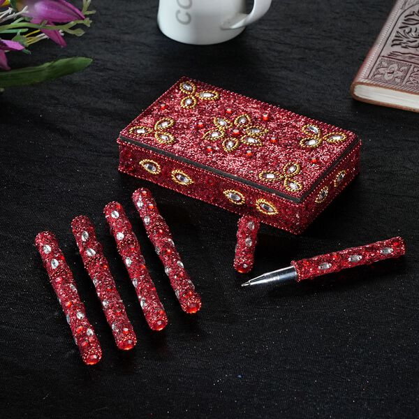 6-teiliges Schreibset mit Perlenverzierung, Aufbewahrungsbox im Tagebuchstil, 5 Kugelschreiber, Rot image number 2