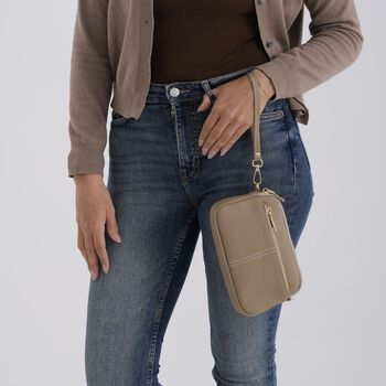 "Genuine Leather crossbody bag Color: Khaki Size:21*5*14cm        Wall: Genuine Leather Lining: Polyester Exterior:zipped-3 Interior:zipped-1,slid-1"
