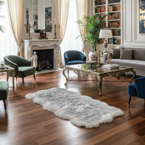 LIVMORE - Luxury Edition: Wolkenweicher Kunstfell Teppich, 100x180cm, Schwarz image number 2