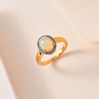 Nat&uuml;rlicher, &auml;thiopischer Welo Opal und Diamant-Ring - 1,23 ct.