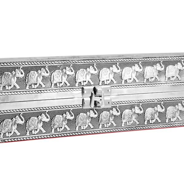 Handgefertigte, oxidierte Schmuckschatulle mit Elefanten-Prägung, 38x20x7,6 cm, Silber image number 6
