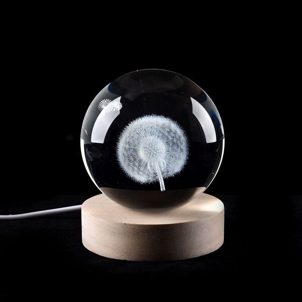 3D Kristallkugel mit LED-Licht und Holzsockel, Pusteblume image number 5