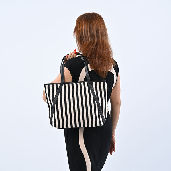 Klassische Handtasche mit Streifenmuster, Schwarz/weiß image number 2