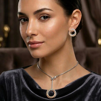 Dreifarbige wei&szlig;e Kristall Halskette und Ohrringe