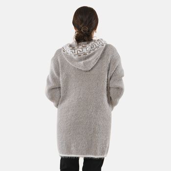 TAMSY - Kuschelweicher, langer Cardigan mit Kapuze und Taschen, 110x82cm, beige