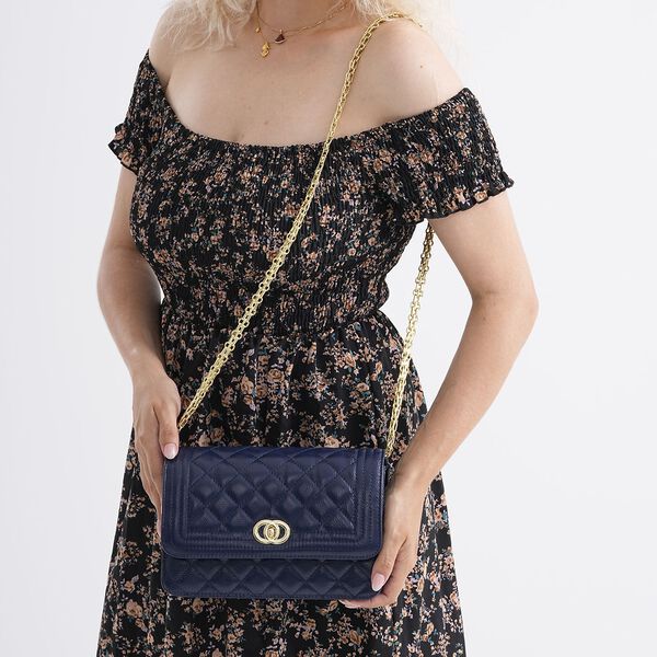 100% Echtleder Crossbody Tasche mit Metallkettenriemen in Stepp-Optik, 23,5x15x8cm, Dunkelblau image number 3