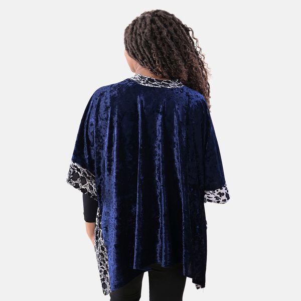 TAMSY: Kimono aus Samt mit Leoparden-Bord&uuml;re, Einheitsgr&ouml;&szlig;e, Dunkelblau&nbsp; image number 2