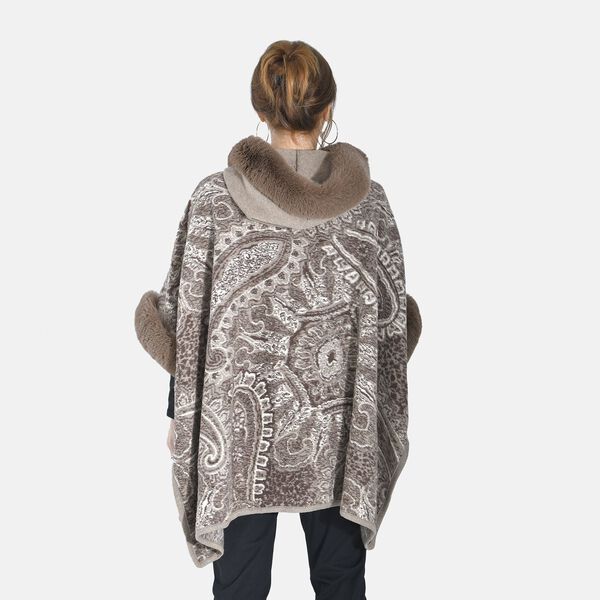 LA MAREY - Kunstfell Poncho mit Kapuze, One Size, Braun image number 2