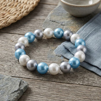 Blaues, silbernes und wei&szlig;es Muschelkernperlen-Armband