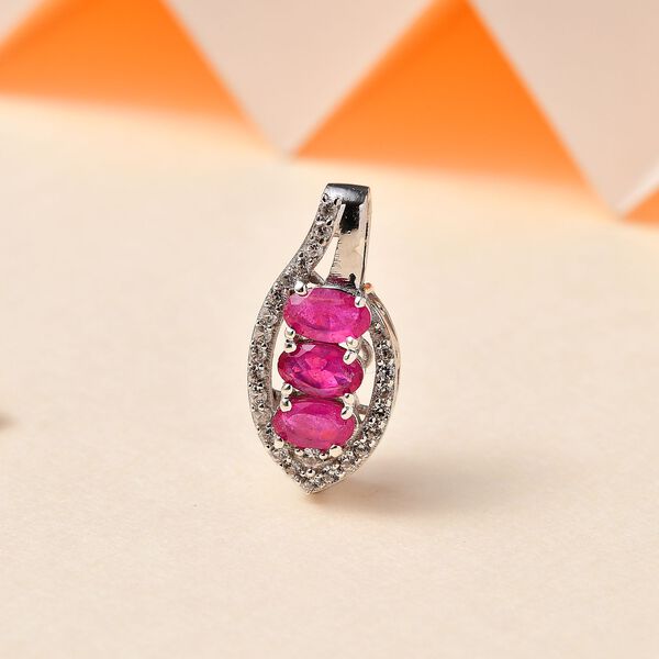 Afrikanischer Rubin (Fissure gefüllt), Weißer Zirkon Anhänger 925 Silber platiniert ca. 1,28 ct. image number 2