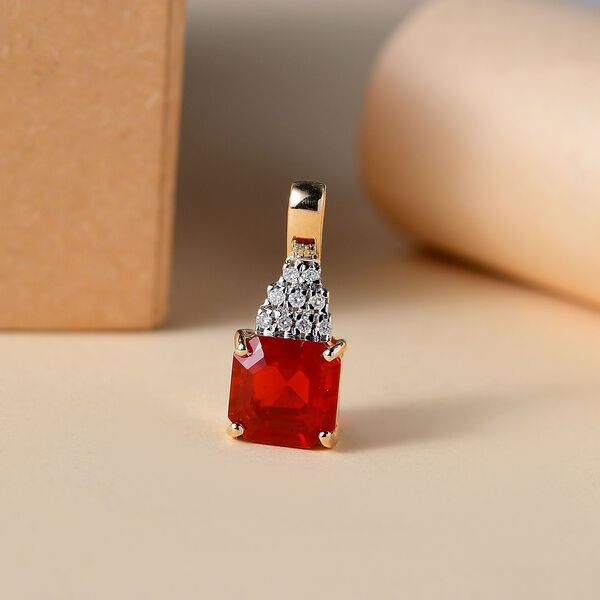 AAA Mexikanischer purpurroter Feueropal und Diamant Anh&auml;nger in 585 Gold - 1,40 ct. image number 1