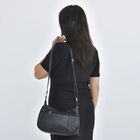 Crossbody Handtasche aus 100% echtem Leder mit Krokoprägung, Schwarz image number 2