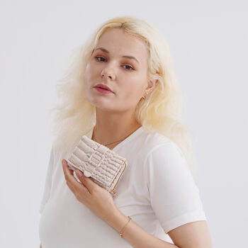 Stilvolle Geldb&ouml;rse mit Krokodilpr&auml;gung und RFID-Schutz, 11x8 cm, Beige