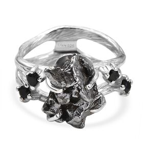 D'Joy Meteorit und schwarzer Spinell Ring - 16,25 ct.