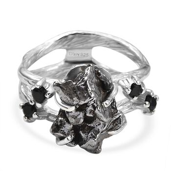 D'Joy Meteorit und schwarzer Spinell Ring - 16,25 ct.
