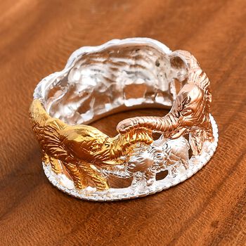Royal Bali Kollektion - Dreifarbiger Ring mit Elefantenfamilien-Design