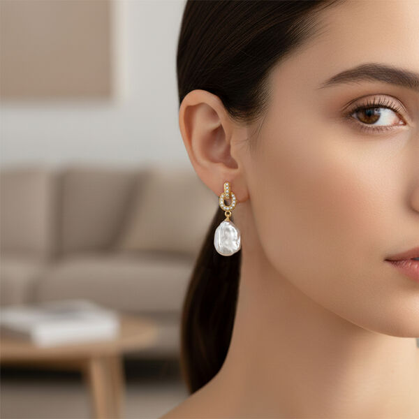 Wei&szlig;e Keshi Perle, Wei&szlig;er Zirkonia Ohrringe Nickelfreies Messing, Goldfarben image number 3