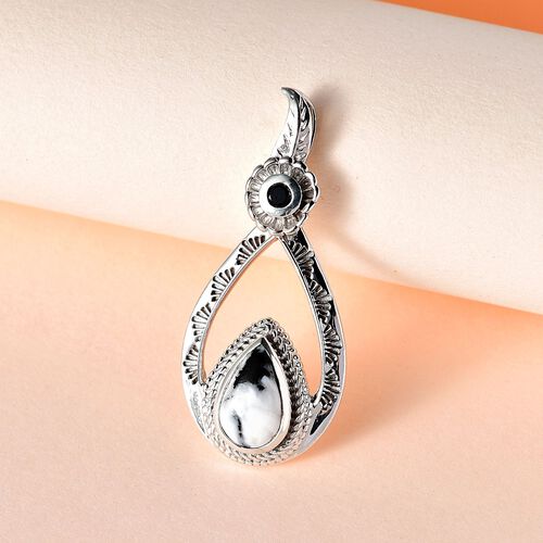 Weißer Büffel und schwarzer Spinell-Anhänger - 1,64 ct. image number 1