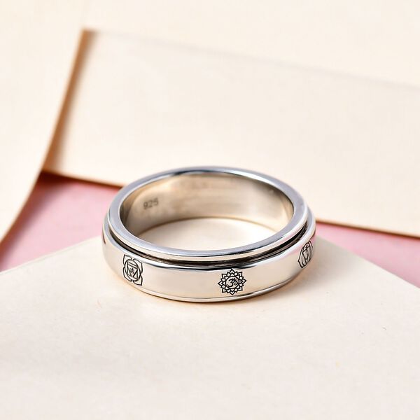 7 Chakra Anti-Stress Spinning Ring image number 2
