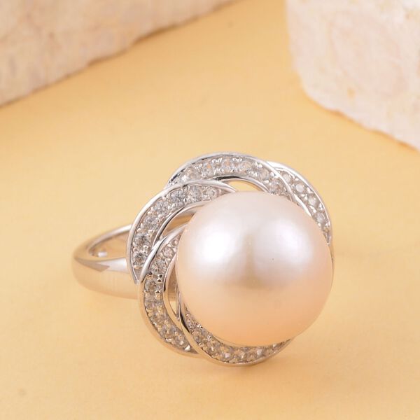 12-13 mm weißer Edison Perle und Zirkon-Ring - 0,57 ct. image number 2