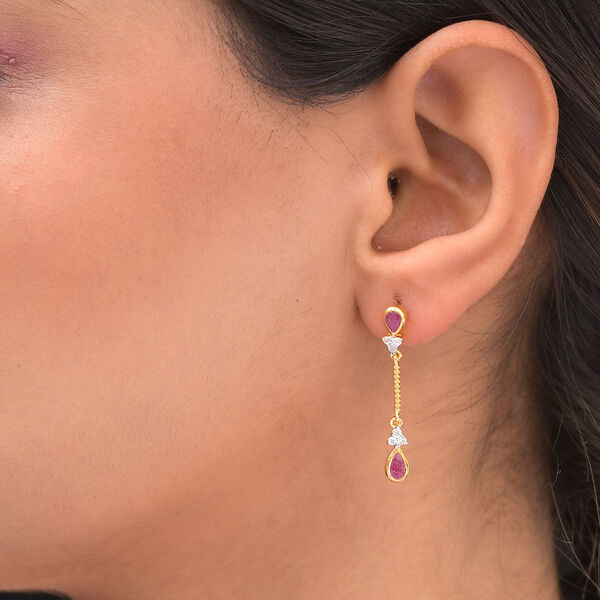 Afrikanische Rubin und Zirkon-Ohrh&auml;nger in Silber, 1,35 ct. image number 3