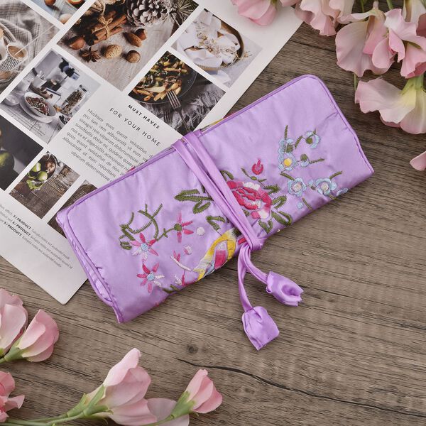 Schmuckorganizer aus Satin mit Stickerei und 5 Premium-Poliert&uuml;chern, 20x9cm, Lavendel image number 15