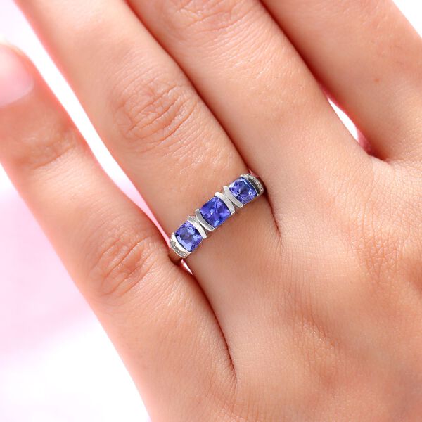 AA Tansanit und wei&szlig;er Zirkon-Ring, 925 Silber platiniert  ca. 0,97 ct image number 3