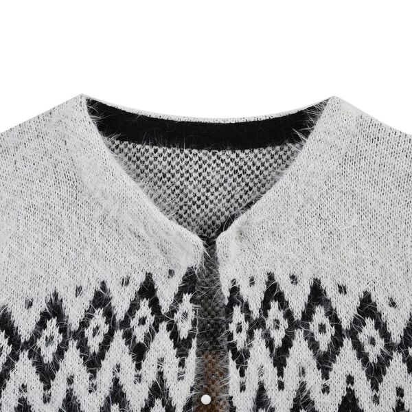 Kuscheliger Winter-Cardigan mit 2 Taschen, Einheitsgr&ouml;&szlig;e, wei&szlig;/schwarz image number 3