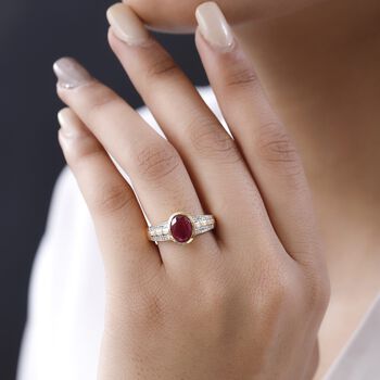 Afrikanischer Rubin und wei&szlig;er Zirkon Ring, 925 Silber vergoldet, ca. 3.18 ct