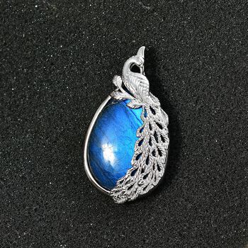 AAA Labradorit Anh&auml;nger - 52,75 ct.