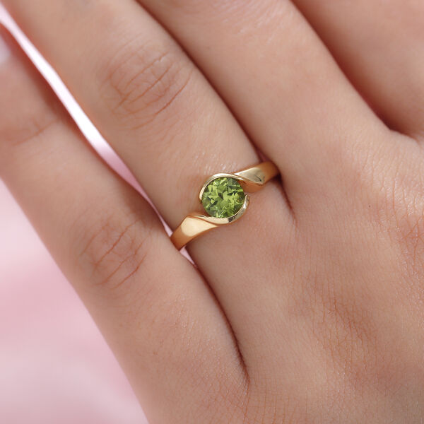 Nat&uuml;rlicher Peridot Bypass-Ring, 925 Silber vergoldet  ca. 0,86 ct image number 3
