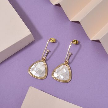 Wei&szlig;e Muschelkernperlen Ohrringe, Goldfarben