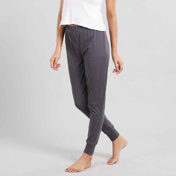 Elastische, eng anliegende Damenhose, Gr&ouml;&szlig;e L, Grau image number 3