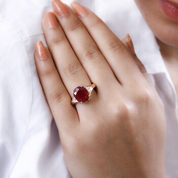 Afrikanischer Rubin und Moissanit-Ring - 7,14 ct.