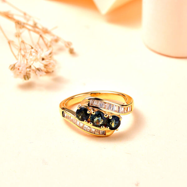 Gr&uuml;ner Saphir und Zirkon-Ring - 1,94 ct. image number 9