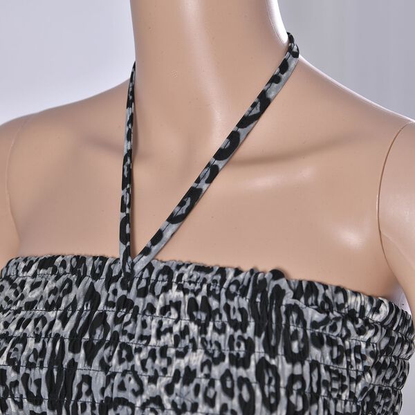Langes Neckholder-Kleid, schwarz und weiß image number 5