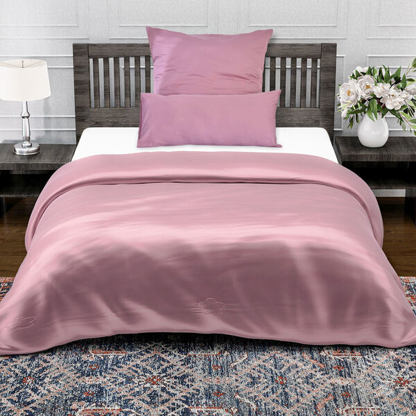 Serenity Night - 100% Bambus-Steppdecke mit Bambusf&uuml;llung und 2er-Set Bambus-Kissenbez&uuml;ge Rosa image number 0