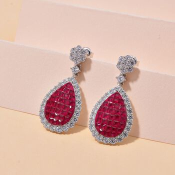 Rubin-Farbe und wei&szlig;e Zirkonia Ohrringe