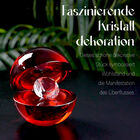 Dekoratives Glanzlicht mit Kristallkugel in Rot image number 3