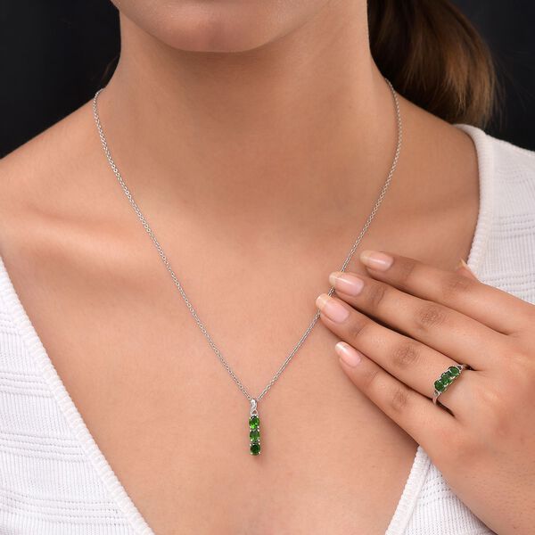 Natürlicher Chromdiopsid-Ring und Anhänger, 925 Silber platiniert ca. 2,28 ct image number 3