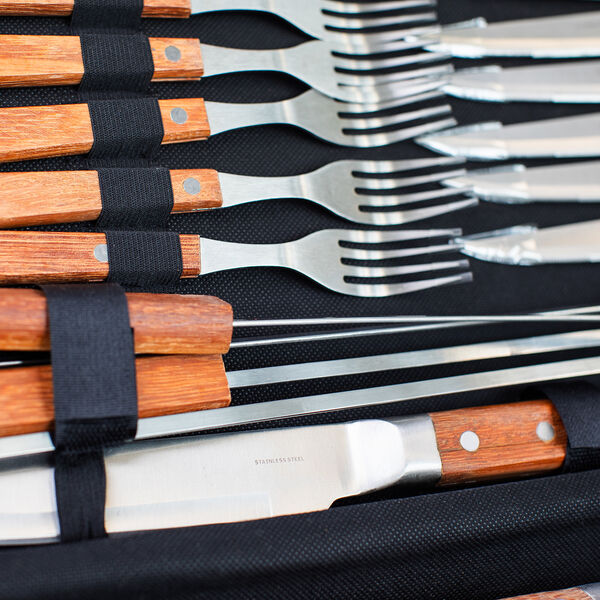 BBQ set in a box image number 2