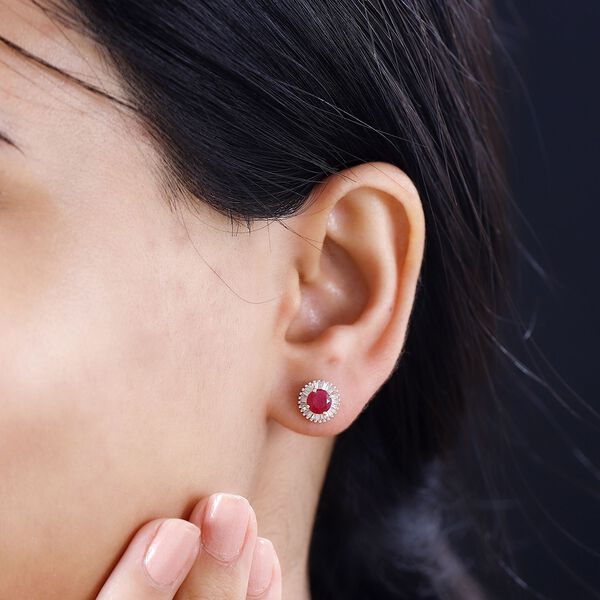 AAA Montepuez-Rubin und Diamant Ohrringe in 375 Gold - 1,60 ct. image number 8